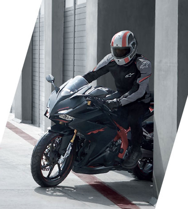2021 CBR250RR മലേഷ്യന് വിപണിയില് അവതരിപ്പിച്ച് ഹോണ്ട; എതിരാളി ഹോണ്ട R25