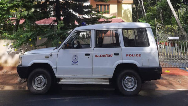 പൊലീസ് വാഹനങ്ങൾക്കും നിയമം ബാധകം; ബുൾബാറുകളും വിൻഡോ കർട്ടനുകളും പാടില്ലെന്ന് ലോക്നാഥ് ബെഹ്റ