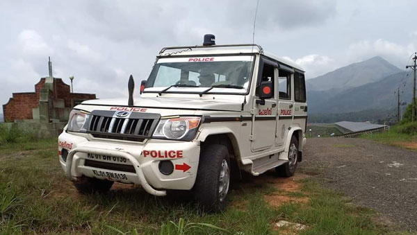 പൊലീസ് വാഹനങ്ങൾക്കും നിയമം ബാധകം; ബുൾബാറുകളും വിൻഡോ കർട്ടനുകളും പാടില്ലെന്ന് ലോക്നാഥ് ബെഹ്റ