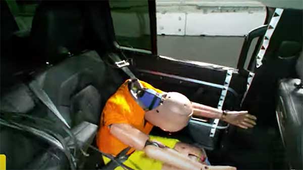 NCAP ക്രാഷ്ടെസ്റ്റിൽ ഫൈവ്സ്റ്റാർ റേറ്റിംഗ് നേടി ലാൻഡ് റോവർ ഡിഫെൻഡർ