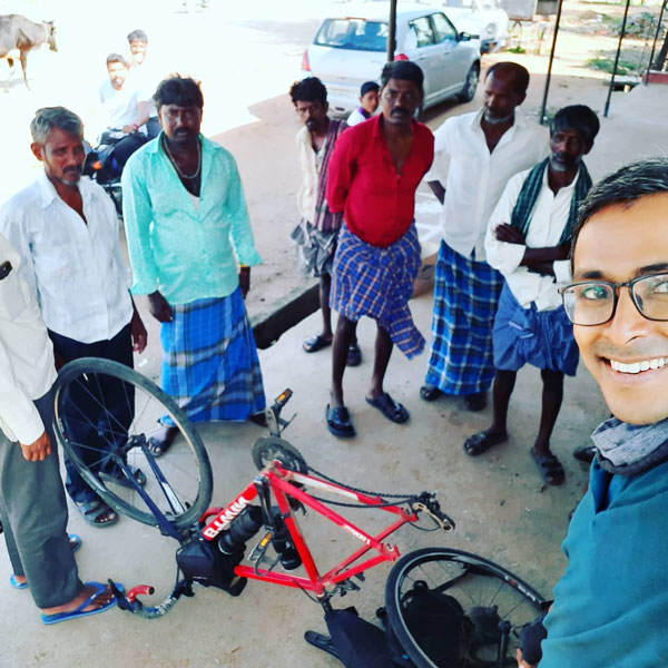 അമ്മയേയും അച്ഛനേയും കാണണം; 547 കിലോമീറ്റർ സൈക്കിൾ ചവിട്ടി മലയാളി
