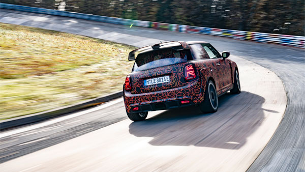 വരാനിരിക്കുന്ന JCW ഇലക്ട്രിക്കിന്റെ ആദ്യ ടീസർ പങ്കുവെച്ച് മിനി
