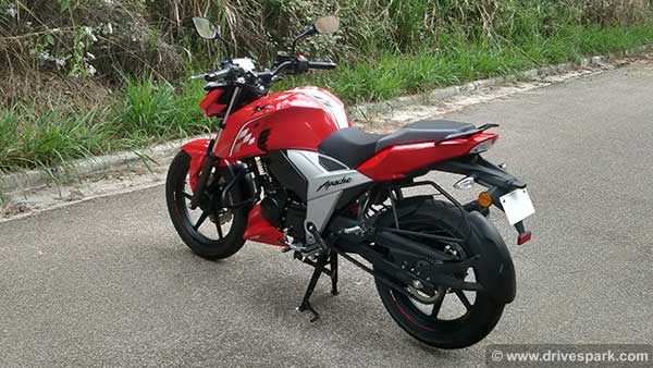 പുതിയ അപ്പാച്ചെ RTR 160 4V ബംഗ്ലാദേശിൽ അവതരിപ്പിച്ച് ടിവിഎസ്; കൂട്ടിന് ബ്ലൂടൂത്ത് കണക്ടിവിറ്റിയും