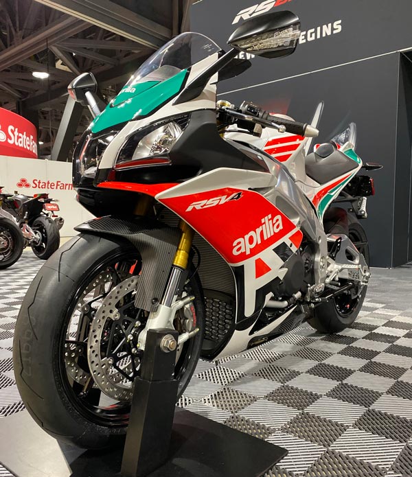 2021 RSV4, RSV4 ഫാക്ടറി മോഡലുകളെ വെളിപ്പെടുത്തി അപ്രീലിയ