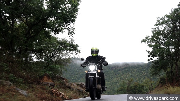 എൻഫീൽഡിനെ വെല്ലും ഹോണ്ട ഹൈനസ് CB350; ആദ്യ ഡ്രൈവ് റിവ്യൂ വിശേഷങ്ങൾ