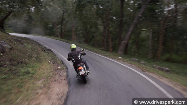 എൻഫീൽഡിനെ വെല്ലും ഹോണ്ട ഹൈനസ് CB350; ആദ്യ ഡ്രൈവ് റിവ്യൂ വിശേഷങ്ങൾ