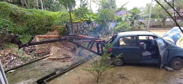 ദേയ്വു മാറ്റിസ് എക്സ്കവേറ്ററായി പരിഷ്കരിച്ച് ISRO എഞ്ചിനിയര്; കൈയ്യടിച്ച് സോഷ്യല് മീഡിയ