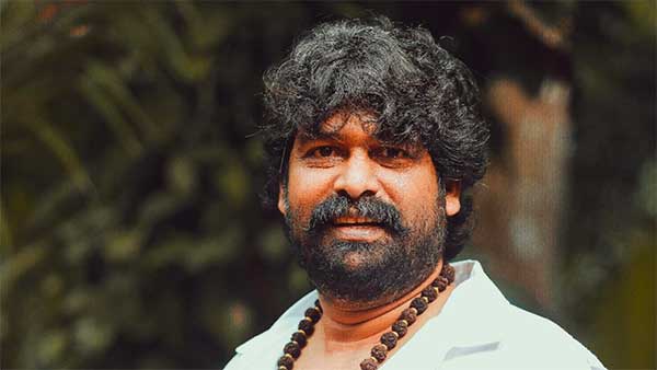 ട്രയംഫ് സ്ട്രീറ്റ് ട്രിപ്പിള് R സ്വന്തമാക്കി ജോജു ജോര്ജ്
