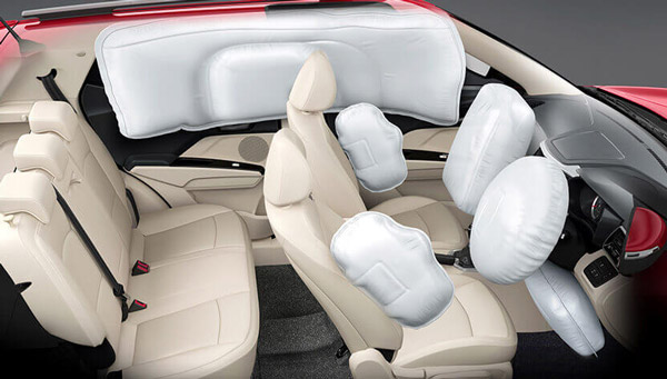 XUV 300 പെട്രോൾ ഓട്ടോമാറ്റിക് ഈ മാസം പുറത്തിറക്കാനൊരുങ്ങി മഹീന്ദ്ര