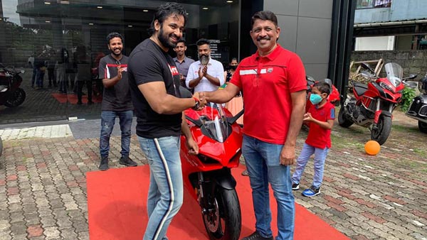 ബൈക്ക് റൈഡുകള് ആസ്വദിക്കുന്നു; ഡ്യുക്കാട്ടി പാനിഗാലെ V2 സ്വന്തമാക്കി ഉണ്ണി മുകുന്ദന്