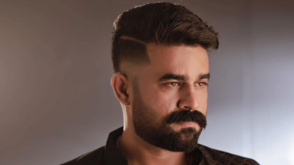 കുടുംബത്തിലെ പുതിയ അതിഥി; ഥാര് സ്വന്തമാക്കിയ സന്തേഷം പങ്കുവെച്ച് വിജയ് ബാബു