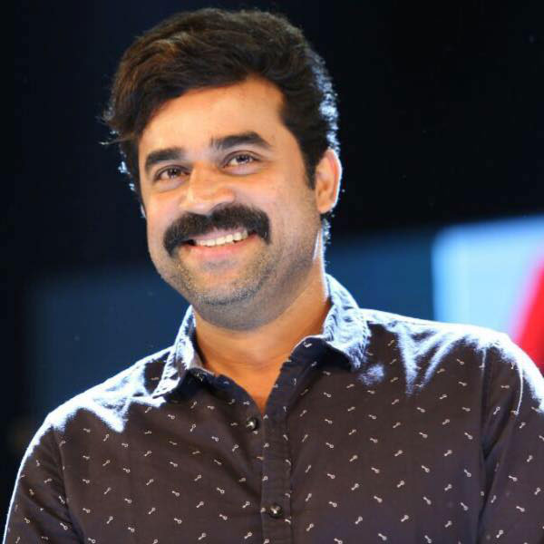 കുടുംബത്തിലെ പുതിയ അതിഥി; ഥാര് സ്വന്തമാക്കിയ സന്തേഷം പങ്കുവെച്ച് വിജയ് ബാബു
