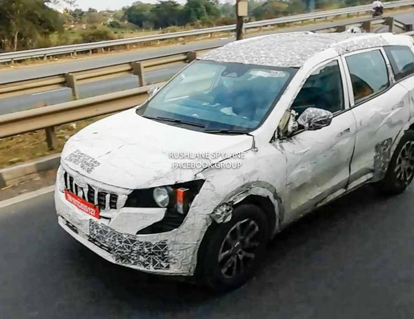 ഡാഷ്ബോര്ഡ് വിവരങ്ങള് പുറത്ത്; പരീക്ഷണയോട്ടം നടത്തി മഹീന്ദ്ര XUV500