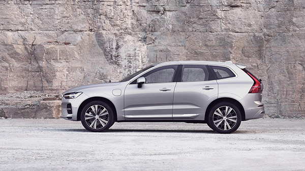പരിഷ്കരണങ്ങളോടെ 2021 XC 60 ഫെയ്സ്ലിഫ്റ്റ് അവതരിപ്പിച്ച് വോൾവോ