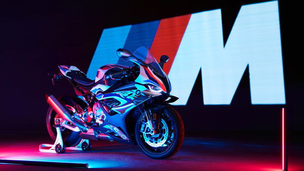 'ബോൺ ഫോർ റേസിംഗ്' M 1000 RR പെർഫോമൻസ് ബൈക്കിനെ അവതരിപ്പിച്ച് ബിഎംഡബ്ല്യു; വില 42 ലക്ഷം രൂപ
