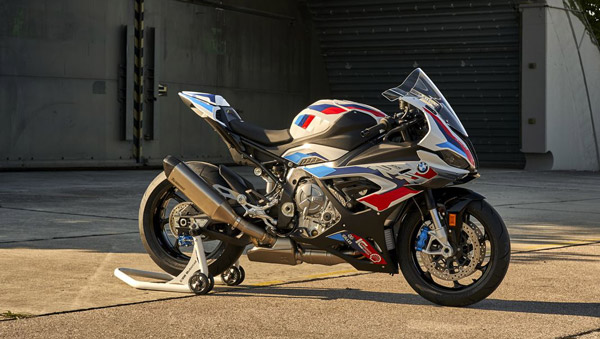 'ബോൺ ഫോർ റേസിംഗ്' M 1000 RR പെർഫോമൻസ് ബൈക്കിനെ അവതരിപ്പിച്ച് ബിഎംഡബ്ല്യു; വില 42 ലക്ഷം രൂപ