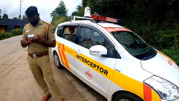 കാറിനുള്ളിൽ അലങ്കാരങ്ങൾ പാടില്ല; പുതിയ ഉത്തരവുമായി സംസ്ഥാന സർക്കാർ