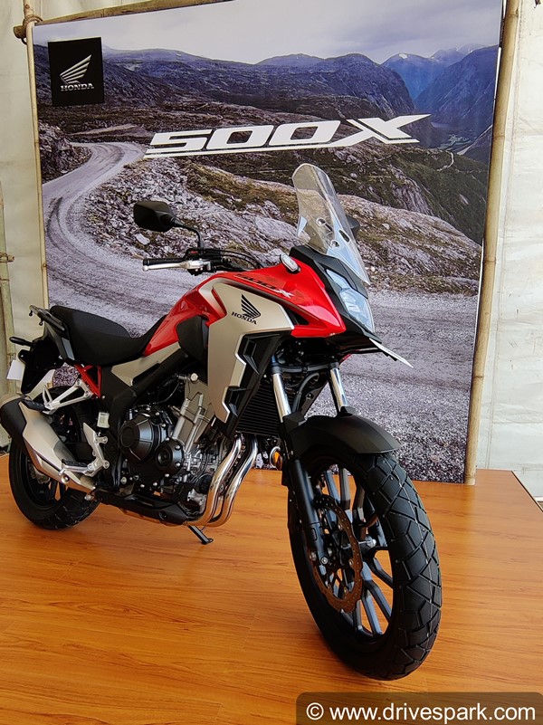 ഹോണ്ടയുടെ പുത്തൻ അഡ്വഞ്ചർ ടൂറർ CB 500X -ന്റെ റിവ്യൂ വിശേഷങ്ങൾ