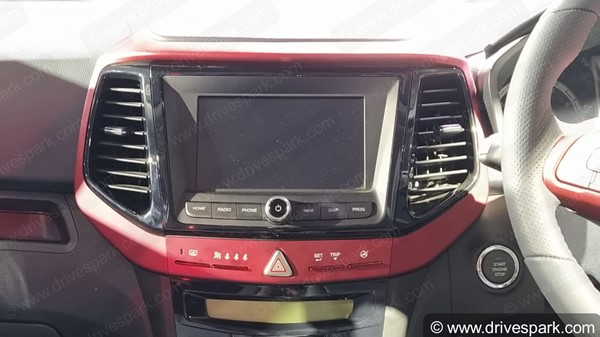 പരീക്ഷണയോട്ടം നടത്തി XUV300 സ്പോര്ട്സ്; അരങ്ങേറ്റം വൈകില്ലെന്ന് മഹീന്ദ്ര