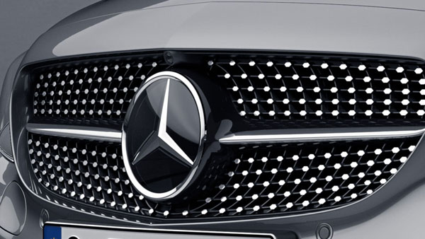 പുതുതലമുറ 300 SL സ്പോർട്സ് കാറിന്റെ ടീസർ വെളിപ്പെടുത്തി മെർസിഡീസ്