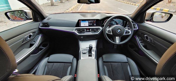M340i പെര്ഫോമന്സ് സെഡാന്റെ പ്രീ ബുക്കിംഗ് ആരംഭിച്ച് ബിഎംഡബ്ല്യു