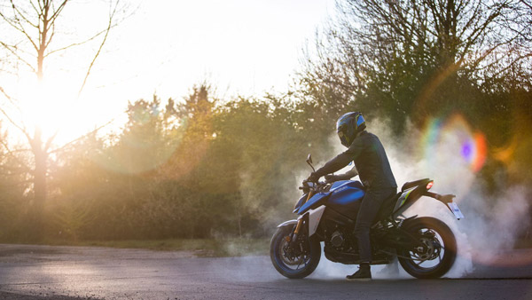 2021 മോഡൽ GSX S1000 ലിറ്റർ ക്ലാസ് മോട്ടോർസൈക്കിളിനെ അവതരിപ്പിച്ച് സുസുക്കി