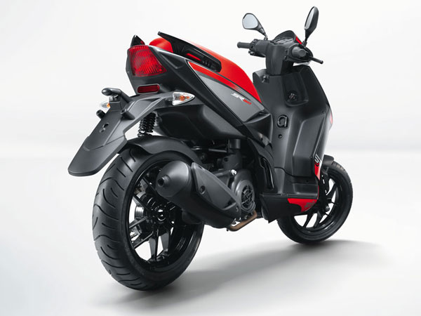 യൂണികോണ് മുതല് അപ്രീലിയ SXR160 വരെ; 160 സിസി ശ്രേണിയിലെ താരങ്ങള് ഈ മോഡലുകള്