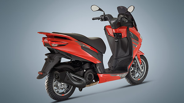 50 സിസി മാക്സി സ്കൂട്ടർ, SXR 50 അവതരിപ്പിച്ച് അപ്രീലിയ