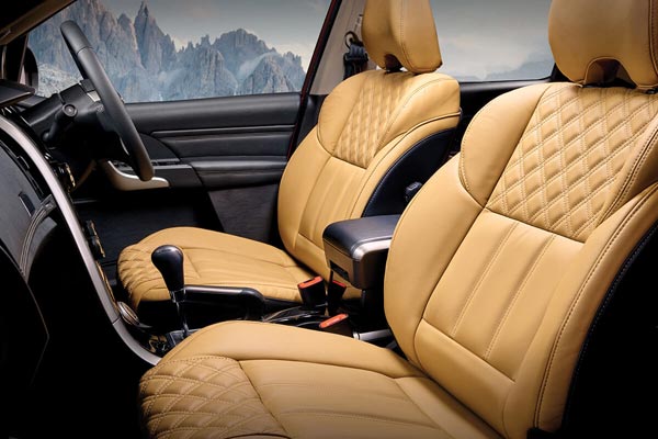 XUV700-യുടെ വരവ് പൊടിപൊടിക്കാന് മഹീന്ദ്ര; XUV500 താല്ക്കാലികമായി നിര്ത്തും