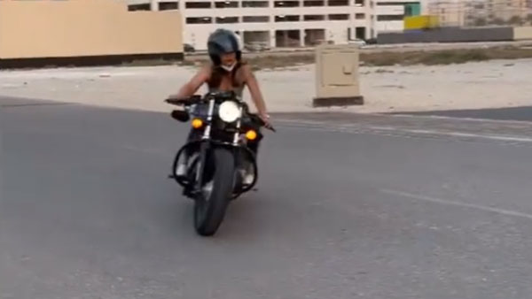 ഹാർളിയിൽ ചുറ്റികറങ്ങി മമ്ത; വീഡിയോ വൈറൽ