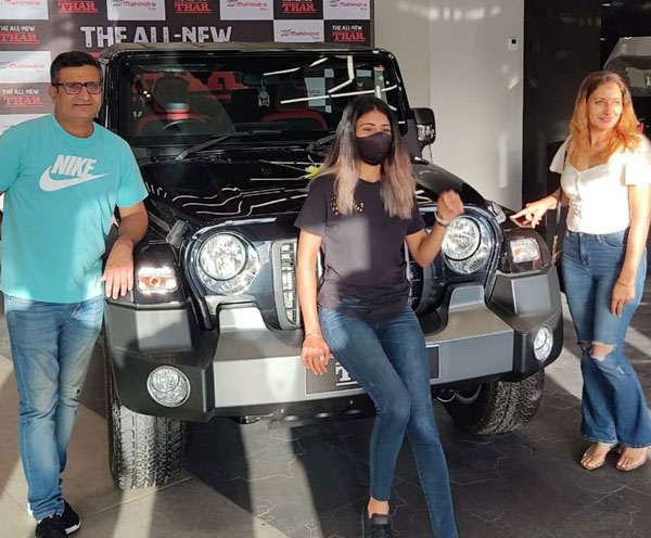 ശുബ്മാന് ഗില്ലിനും ഥാര് സമ്മാനിച്ച് ആനന്ദ മഹീന്ദ്ര; നന്ദി പറഞ്ഞ് ഗില്