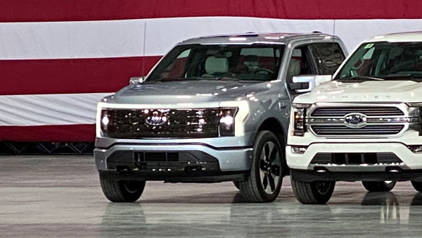 ആഗോള അരങ്ങേറ്റത്തിന് മുമ്പ് ഫോർഡ് F150 ലൈറ്റ്നിംഗിന്റെ ചിത്രങ്ങൾ പുറത്ത്