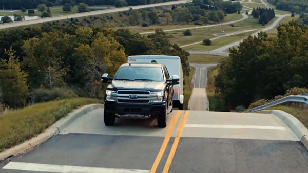 ആഗോള അരങ്ങേറ്റത്തിന് മുമ്പ് ഫോർഡ് F150 ലൈറ്റ്നിംഗിന്റെ ചിത്രങ്ങൾ പുറത്ത്