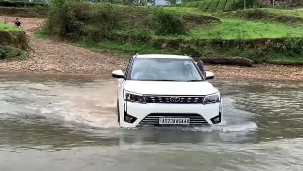 നദി മുറിച്ച് കടന്ന് മഹീന്ദ്ര XUV300; വീഡിയോ വൈറല്