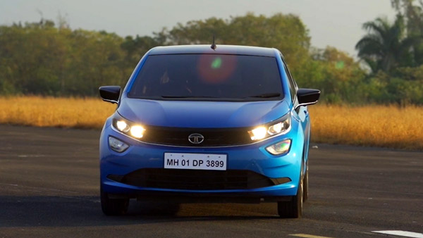 ഹ്യുണ്ടായി i20-യെ കവച്ചുവെച്ച് ടാറ്റ ആൾട്രോസിന്റെ മുന്നേറ്റം