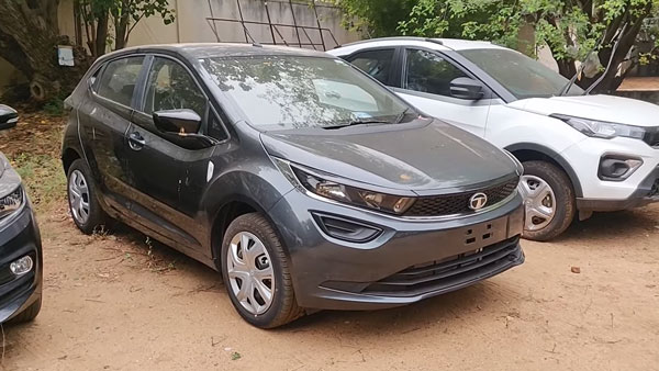 ആള്ട്രോസിനെ നവീകരിച്ച് ടാറ്റ; പുതിയ പതിപ്പുകള് ഡീലര്ഷിപ്പില് എത്തി