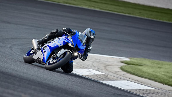 YZF-R7 ഹെഡ്ലൈറ്റ് വെളിപ്പെടുത്തി പുത്തൻ ടീസർ പങ്കുവെച്ച് യമഹ