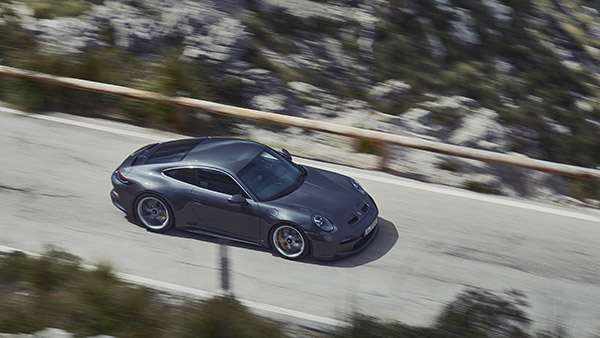 ടൂറിംഗ് പാക്കേജിനൊപ്പം പുതിയ 911 GT3 അവതരിപ്പിച്ച് പോർഷ