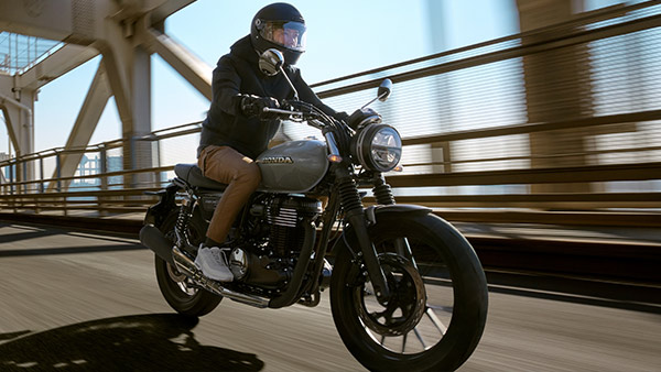 ജന്മനാട്ടില് വില്പ്പനയ്ക്ക് സജ്ജമായി CB350 RS; പേരിലും ഫീച്ചറിലും മാറ്റം വരുത്തി ഹോണ്ട