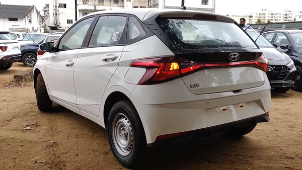 പുതിയ ബേസ് വേരിയന്റുമായി ഹ്യുണ്ടായി i20 എത്തുന്നു; അടുത്തറിയാം വീഡിയോയിലൂടെ