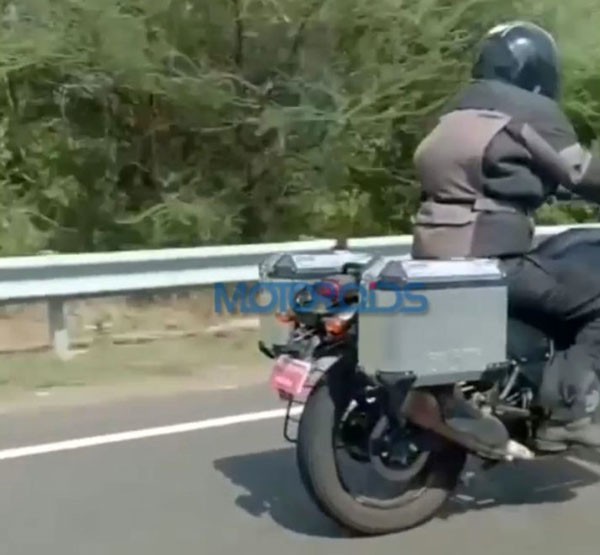 ഹിമാലയന് പുതിയൊരു വേരിയന്റ് കൂടി എത്തുമെന്ന് സൂചന, സ്പൈ ചിത്രങ്ങൾ കാണാം