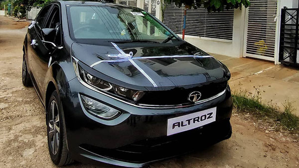 ഡാര്ക്ക് എഡിഷന് മോഡലുകളുടെ ഡെലിവറി ആരംഭിച്ച് ടാറ്റ
