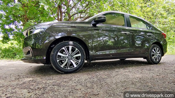 മുഖംമിനുക്കി അമേസിംഗായി; പുതിയ Honda Amaze ഫെയ്സ്ലിഫ്റ്റിന്റെ റിവ്യൂ വിശേഷങ്ങൾ