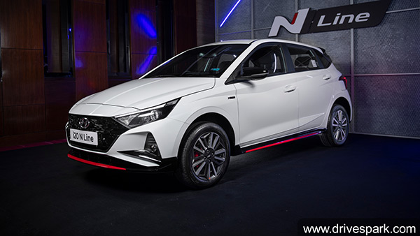 Hyundai i20 N-Line vs i20; നോർമൽ ഹോട്ട് ഹാച്ചുകളുടെ സമാനതകളും വ്യത്യാസങ്ങളും