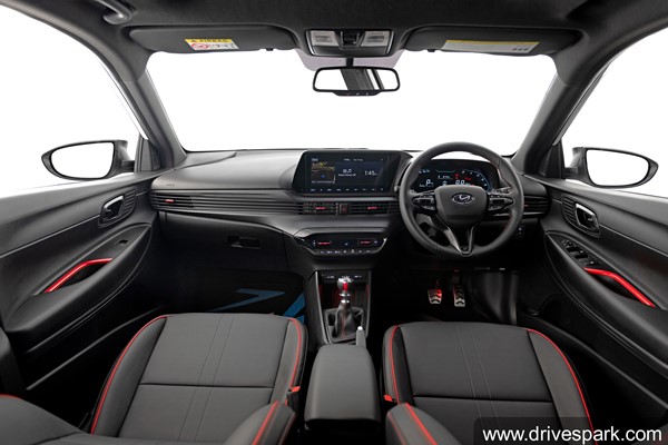 പെര്ഫോമെന് ശ്രേണി മോഹിച്ച് Hyundai; i20 N-Line -ന്റെ ബുക്കിംഗ് ആരംഭിച്ചു, ഡെലിവറി ഉടന്