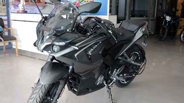 പുതിയ കളര് ഓപ്ഷനില് Pulsar RS200-നെ തിരിച്ചെത്തിച്ച് Bajaj; ഫസ്റ്റ്ലുക്ക് വോക്ക്എറൗണ്ട് വീഡിയോ ഇതാ