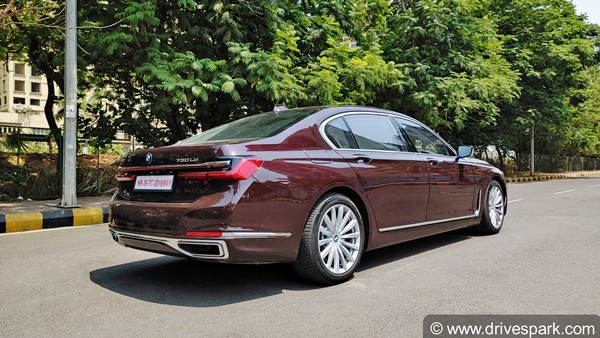 740Li M സ്പോര്ട്ട് പതിപ്പ് അവതരിപ്പിച്ച് ബിഎംഡബ്ല്യു; വില, ഫീച്ചറുകള് ഇങ്ങനെ