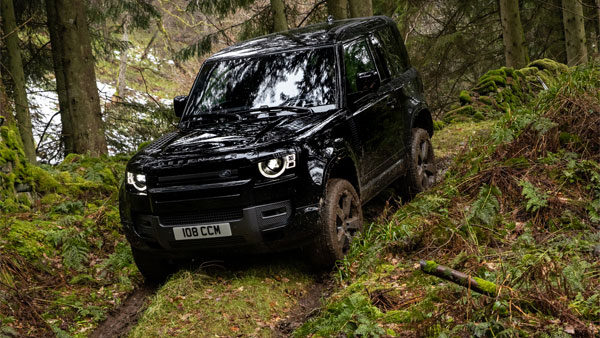 എക്കാലത്തെയും കരുത്തുറ്റ Defender V8 എസ്യുവിയുമായി Land Rover ഇന്ത്യയിലെത്തി; വില 1.82 കോടി രൂപ
