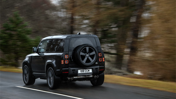 എക്കാലത്തെയും കരുത്തുറ്റ Defender V8 എസ്യുവിയുമായി Land Rover ഇന്ത്യയിലെത്തി; വില 1.82 കോടി രൂപ