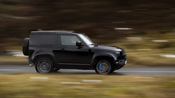 എക്കാലത്തെയും കരുത്തുറ്റ Defender V8 എസ്യുവിയുമായി Land Rover ഇന്ത്യയിലെത്തി; വില 1.82 കോടി രൂപ
